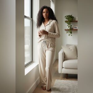 Splendid New Cozy Cream Women's Pajama Set